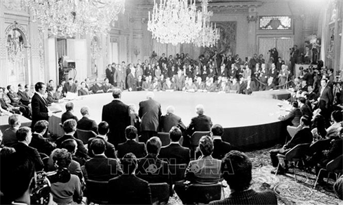 TUYÊN TRUYỀN KỶ NIỆM 50 NĂM NGÀY KÝ HIỆP ĐỊNH PARIS VỀ CHẤM DỨT CHIẾN TRANH, LẬP LẠI HÒA BÌNH