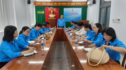 Tổ chức tọa đàm về công tác phát triển ĐVCĐ tại các doanh nghiệp ngoài nhà nước trong tình hình mới