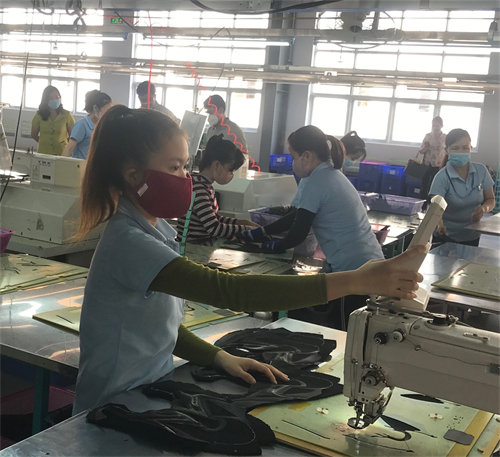 Một số thực trạng và giải pháp nâng cao trình độ, bản lĩnh cho công nhân và người lao động
