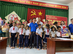 Tòa án nhân dân tỉnh Bình Thuận hoạt động Mừng Đảng, Mừng Xuân Tân Sửu - Năm 2021