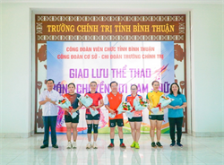 Trường Chính trị tỉnh tổ chức giao lưu thể thao
