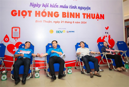 Công đoàn Viên chức tỉnh Bình Thuận hưởng ứng Hành trình đỏ “Giọt hồng Bình Thuận”