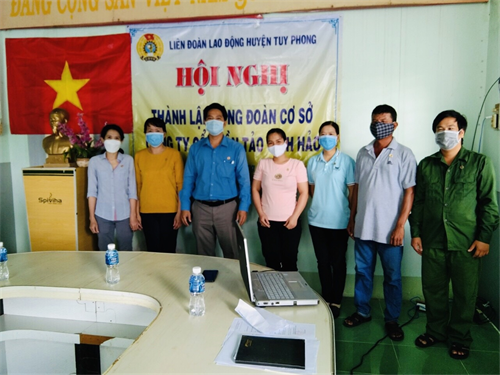 Hội nghị thành lập CĐCS Công ty Cổ phần Tảo Vĩnh Hảo, huyện Tuy Phong