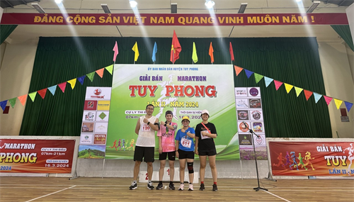 TUY PHONG: NỮ CHỦ TỊCH CÔNG ĐOÀN TIÊU BIỂU
