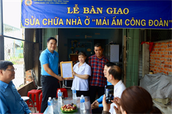 Lễ bàn giao sửa chữa nhà Mái ấm Công đoàn năm 2024