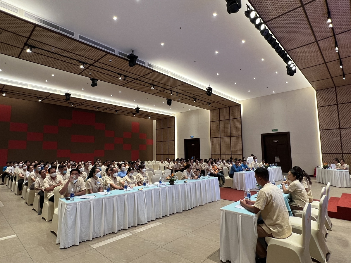 Ảnh: Đại biểu tham dự Hội nghị người lao động Công ty cổ phần Thiên Thai Mũi Né năm 2022