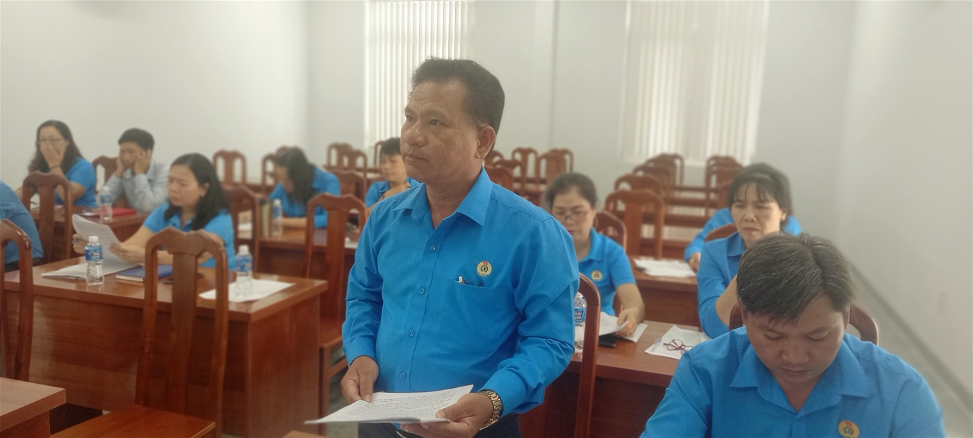 Đ/c Nguyễn Thanh Tâm - UV, BCH khóa X tham gia góp ý đối với dự thảo báo cáo thực hiện NQ4a
