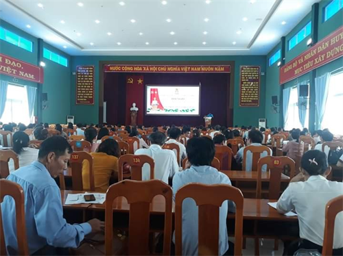 Liên đoàn Lao động huyện Hàm Thuận Bắc: Tập huấn nghiệp vụ cho Công đoàn cơ sở
