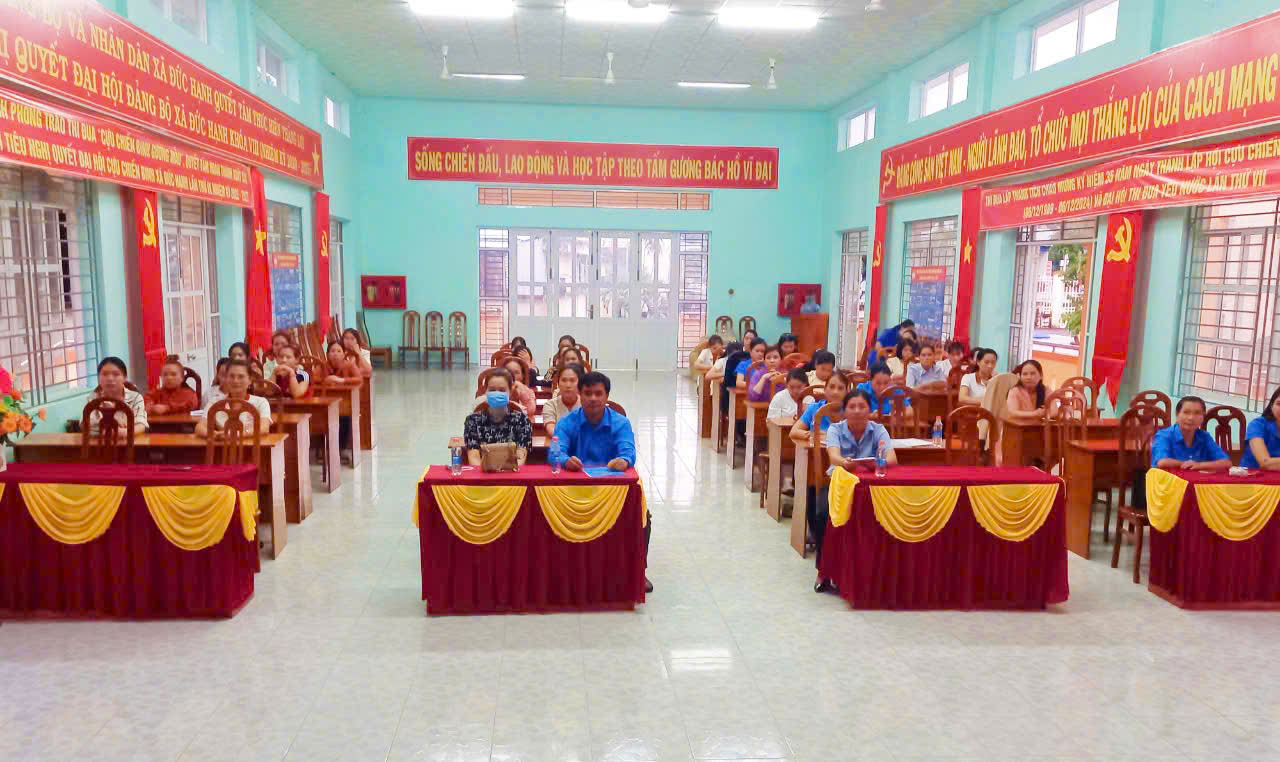 Toàn cảnh Hội trường trong buổi thành lập Nghiệp đoàn Nhóm trẻ Tư thục Đức Linh