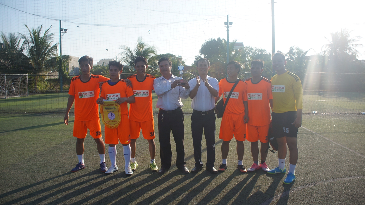 Công đoàn ngành Giao thông vận tải Bình Thuận tổ chức Giao hữu bóng đá