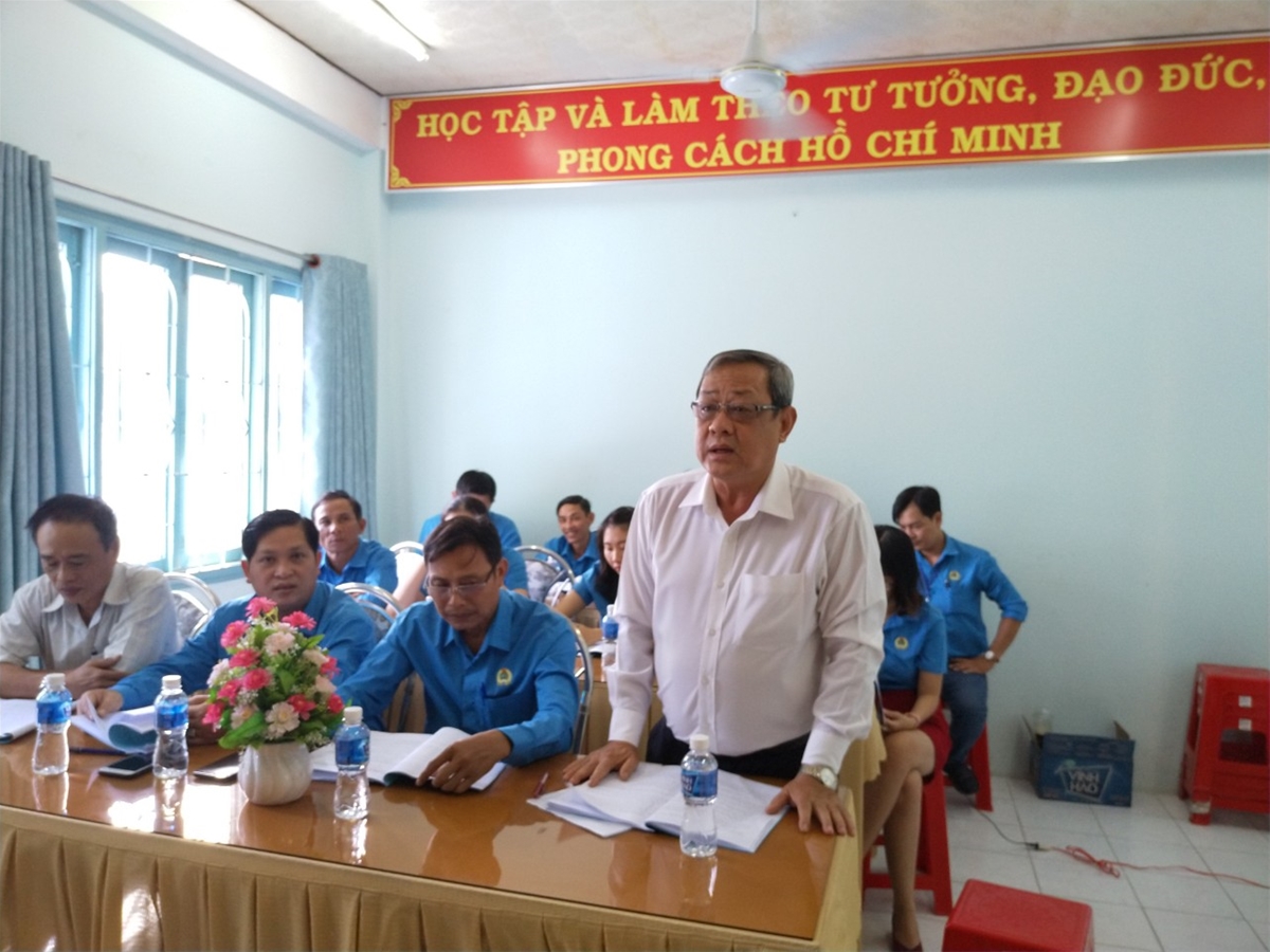 Ảnh: Ông Võ Huy Luận - Chủ tịch LĐLĐ thành phố phát biểu tại Hội nghị