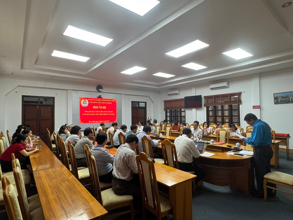 Hội nghị cán bộ, công chức và người lao động của cơ quan Thành uỷ năm 2024