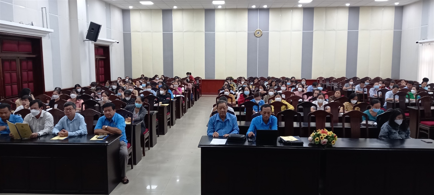Cán bộ CĐCS tham gia Hội nghị tập huấn năm 2022