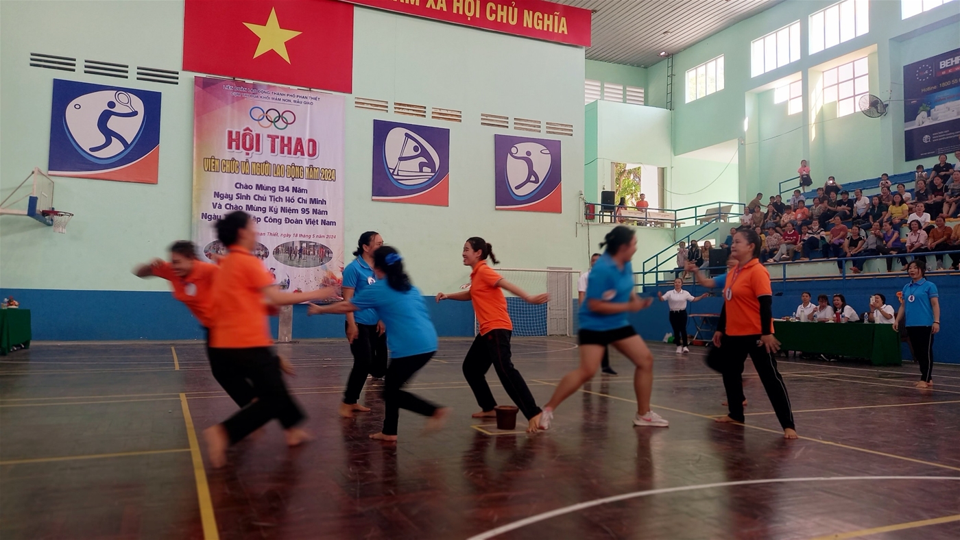 Môn cướp cờ