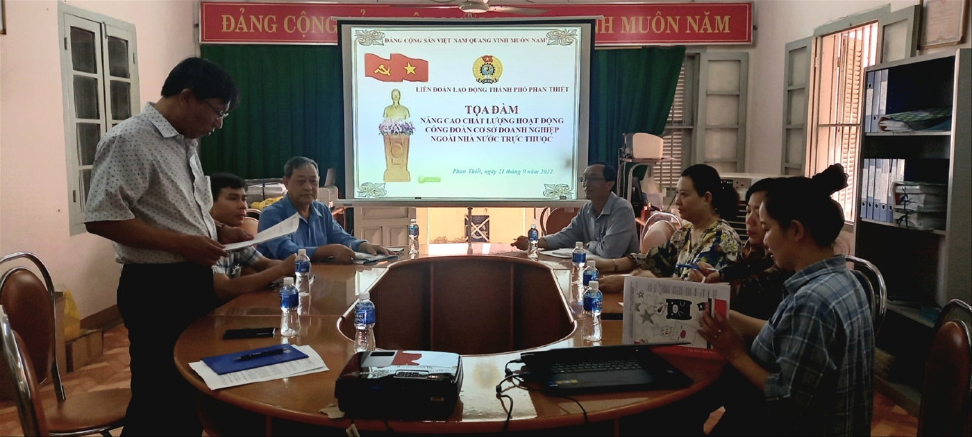 Đ/c Nguyễn Lê Phong -UV. BTV-Phó Phòng LĐ-TBXH đưa ra giải pháp nâng cao chất lượng hoạt động CĐCS doanh nghiệp ngoài nhà nước